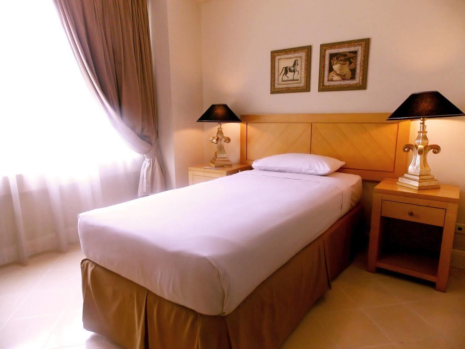 Batavia Hotel & Serviced Apartments Jakarta Exteriér fotografie